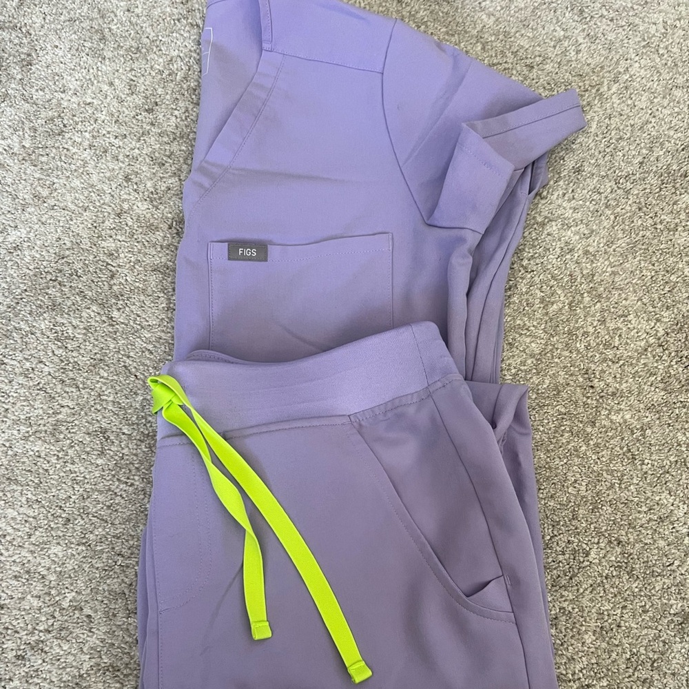 Figs scrub set lavender